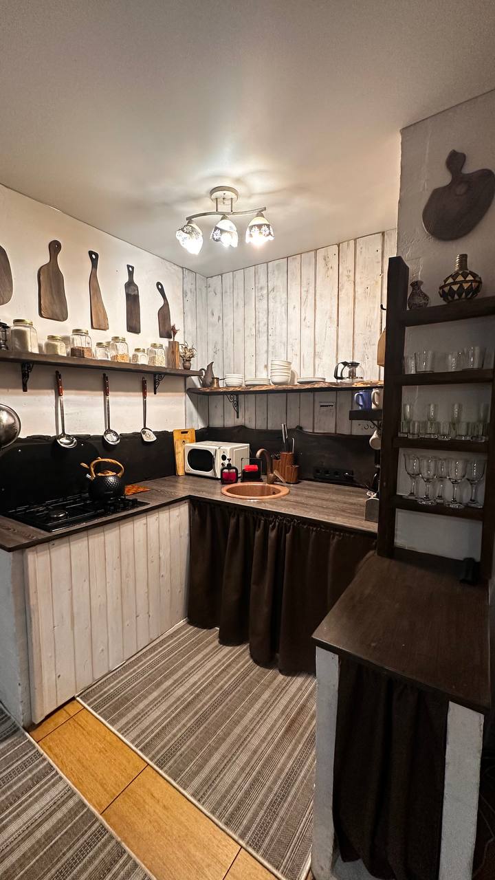 Баня с гостинной и банным чаном